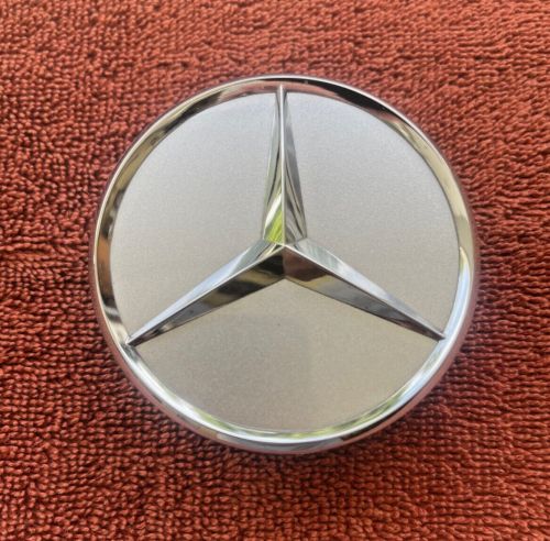 FOUR GENUINE OEM MERCEDES BENZ WHEEL CENTER CAPS IN SILVER/CHROME - NICE, US $26.95, image 2