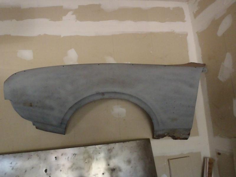 Oldsmobile cutlass / 442 hood and drivers side fender
