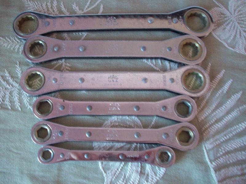 Mac tools 6 pc 12 point metric ratcheting double box end wrench set