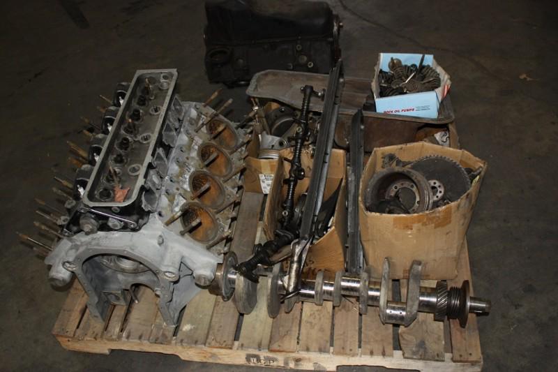 Rolls royce engine disassembled