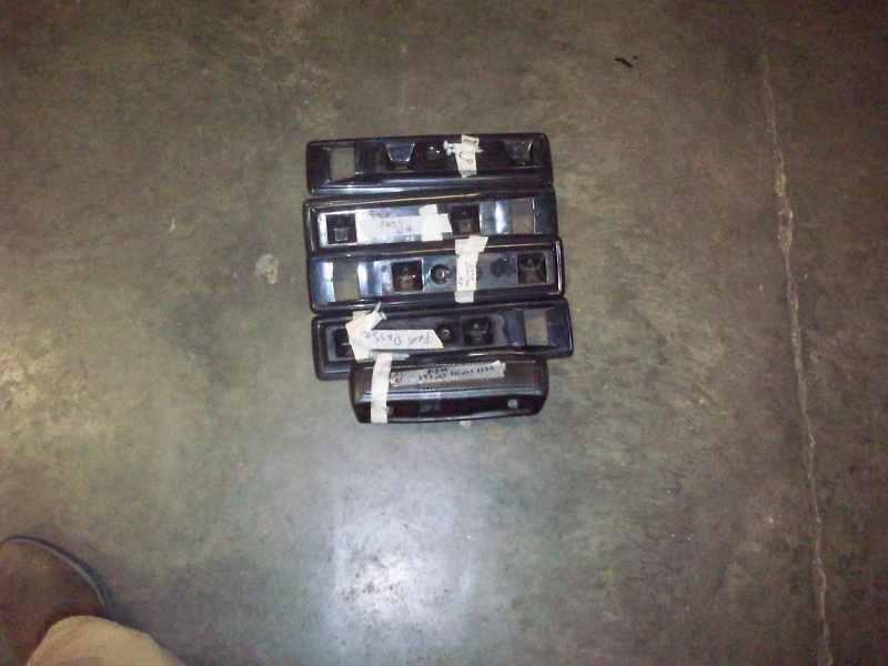 1969 Plymouth Fury Mopar 66 up B + C body Frnt +Rear Arm Rest Bases (USED), US $50.00, image 3