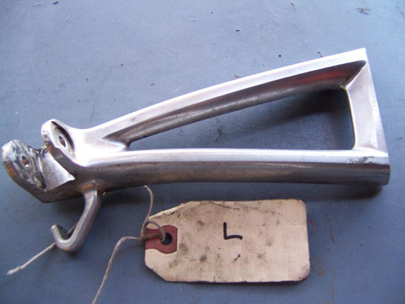 058 yamaha yzfr6 r6s yzf r6 03 04 05 left passenger peg rearset