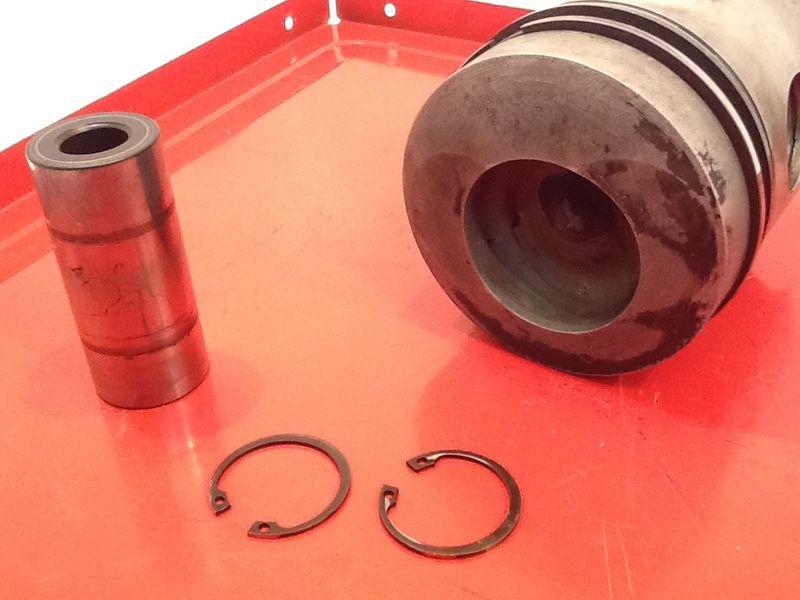 DEUTZ F3L912 Engine Piston and Pin Genuine OEM Quality Used Parts Diesel Power , US $50.00, image 3