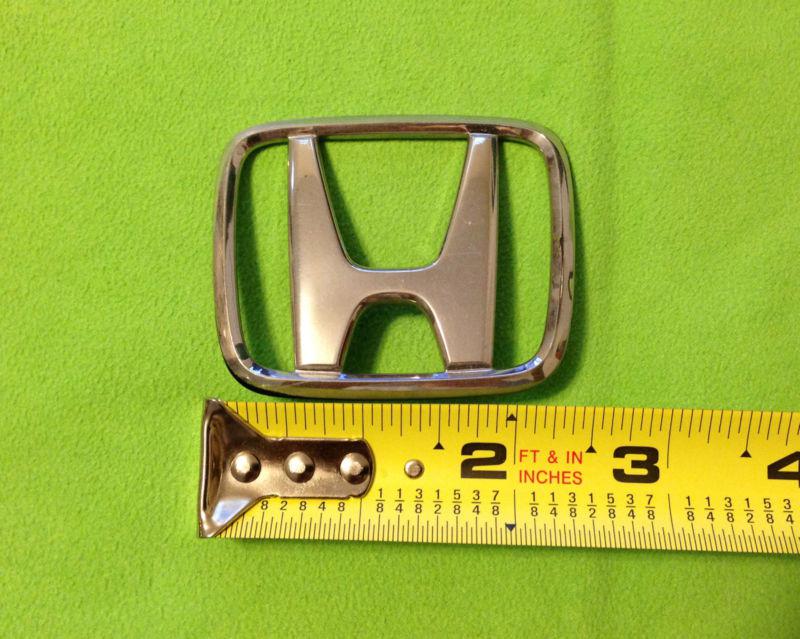 92-00 honda civic coupe hatch sedan factory oem center chrome emblem 75700 sr3