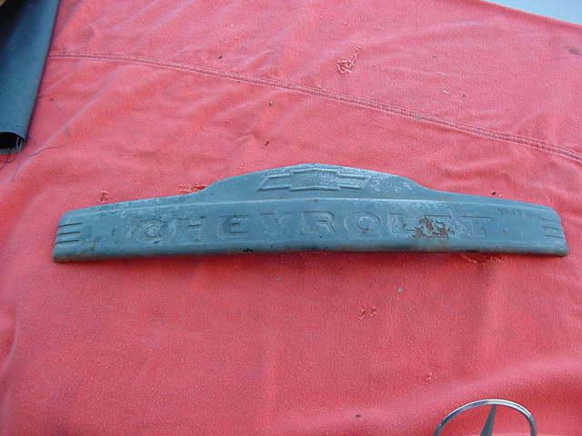 Chevrolet truck 1949-1953 hood emblem, rat rod 