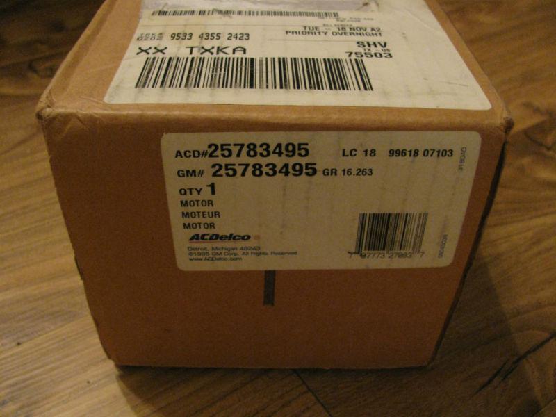 Sell Power Window Motor, right front door, fits 20072010 Saturn