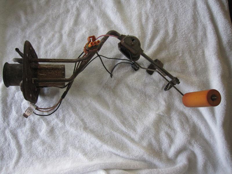 Sell Corvette TPI fuel gas gauge sending unit float assembly 858687