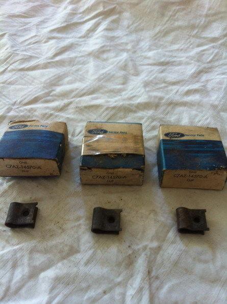 Nos 1969 - 1970 69 70 ford cougar mustang oem a/c vent clips c7az-14570-a