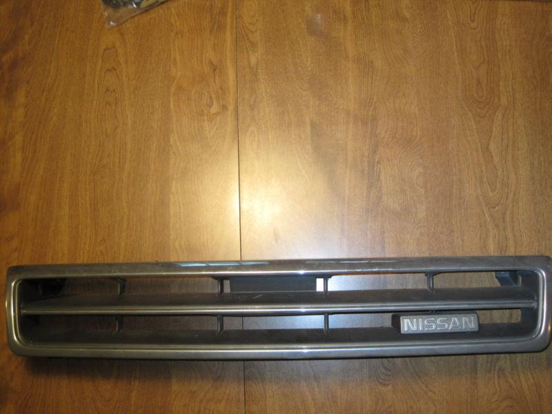  nissan maxima grill