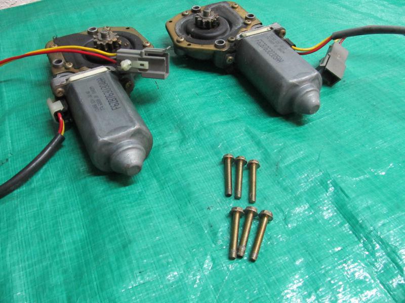 Mustang 1996-2004 cobra gt factory convertible rear power window motor set pair