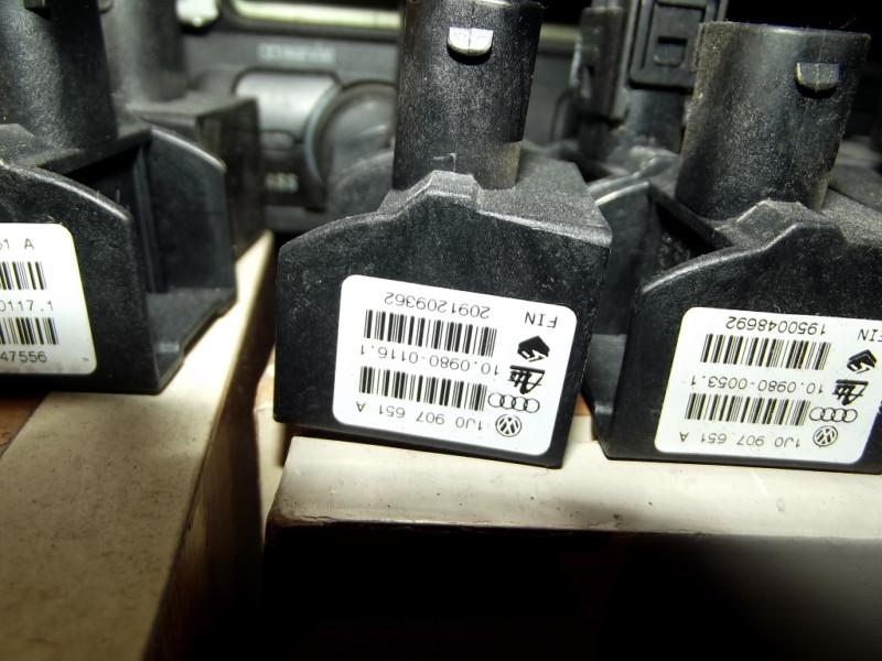 Sell 2001 AUDI TT QUATTRO Yaw Lateral Acceleration Sensor 1J0907651a