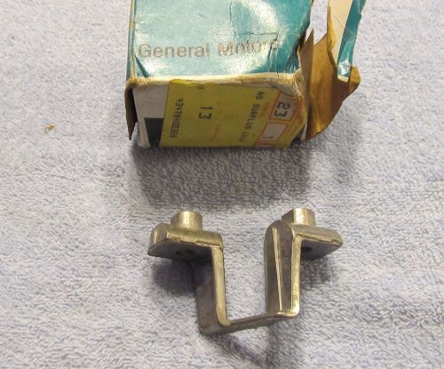 Nos 1984-1985 cadillac deville v8 rocker arm pivot