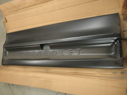 Nos chevrolet pickup tailgate 467206 1979 1980 73 74 75 76 77 78 79 80