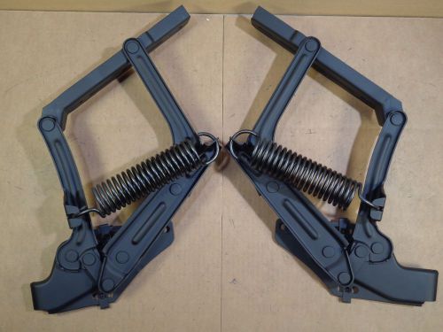 1970-1971 ford thunderbird  #197 - hood hinges-restored