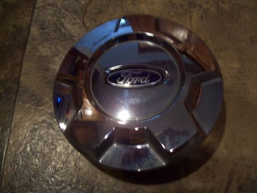 2004-2008 ford f-150 xlt 4 x 4 pickup center hubcap