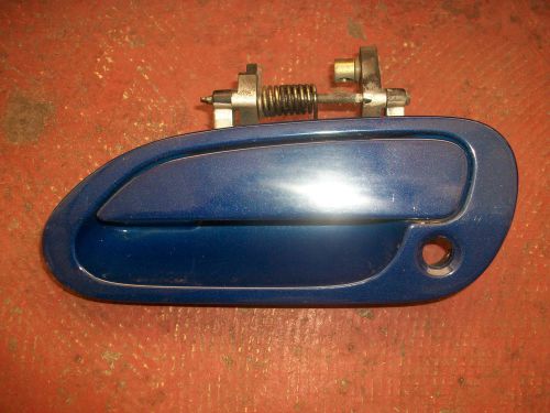 98 99 00 01 02 honda accord sedan driver left door handle 98-02 oem