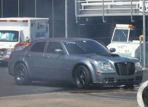 2006 chrysler 300 c srt8 6.1l