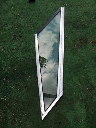 Marada boat 20' windshield vision 2000 right side