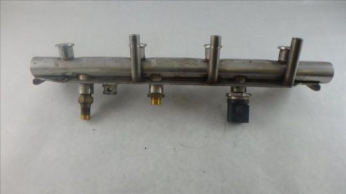 Engine fuel rail 06f133317l audi a3 a4 s4 a6 s6 05 06 07 08 09 11 2.0l bwt b7