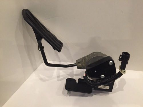 Accelerator pedal gas pedal rheostat kodiak top kick bus gm 15094473 25884050
