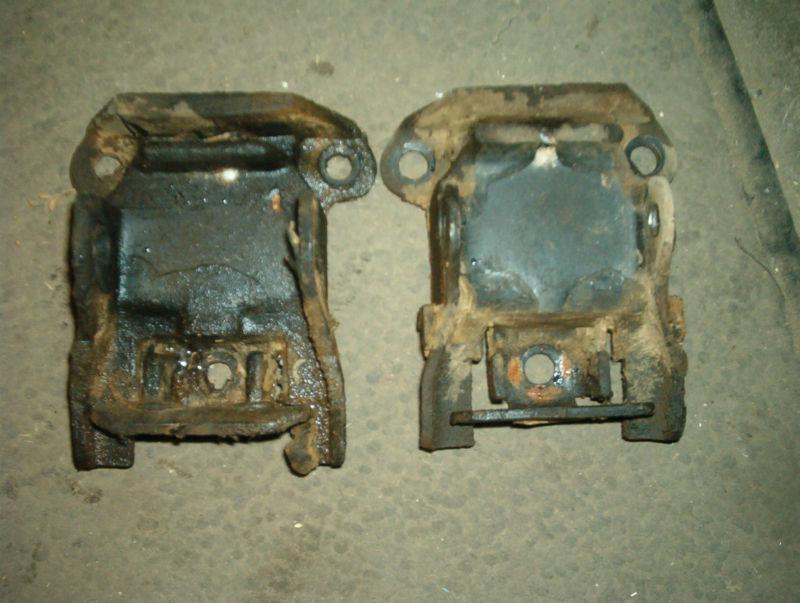  chevy v8 engine mounts lightly used interlocking 1958-1970's