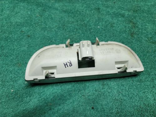 2004-2009 dodge durango rear lifgate trunk lid courtesy lamp assembly oem s40