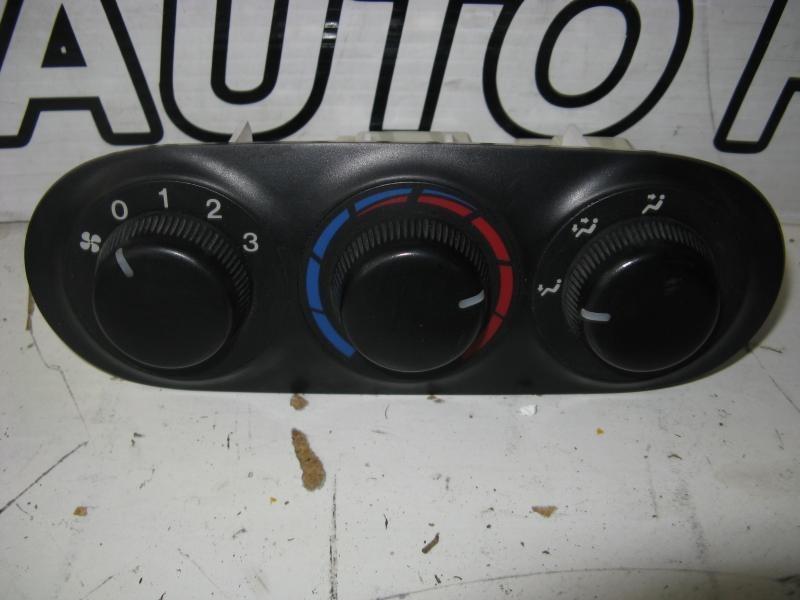 Sell 00 01 02 03 MAZDA MPV TEMPERATURE HEATER CLIMATE CONTROL REAR AC W