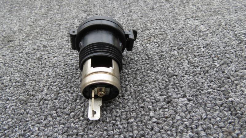 02-06 acura rsx type s / base center console rear accessory power socket      01