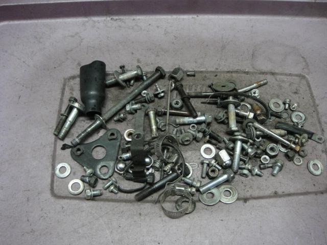 81 suzuki gs550 gs 550 l gs550l box o bolts, nuts, washers #cc96