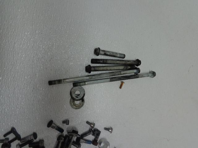 2004 2005 Suzuki GSXR 600 750 Bolt Kit Factory Bolts OEM Free Shipping Z344, US $24.99, image 3