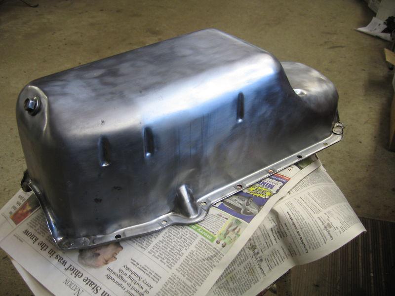 Sell 6367 Chevy Corvette NOS 327 Oil Pan 6 qt. with Trap Door in
