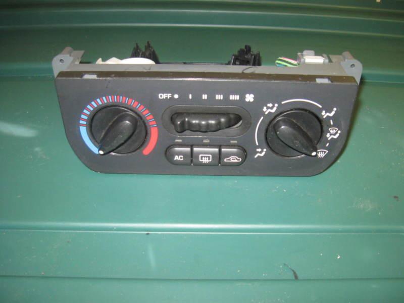 Sell Saturn S Series Temp AC / Heat Control Switch 0002 Original Part