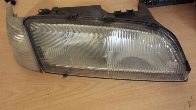 98-01 volvo v70 wagon oem right passenger side head light