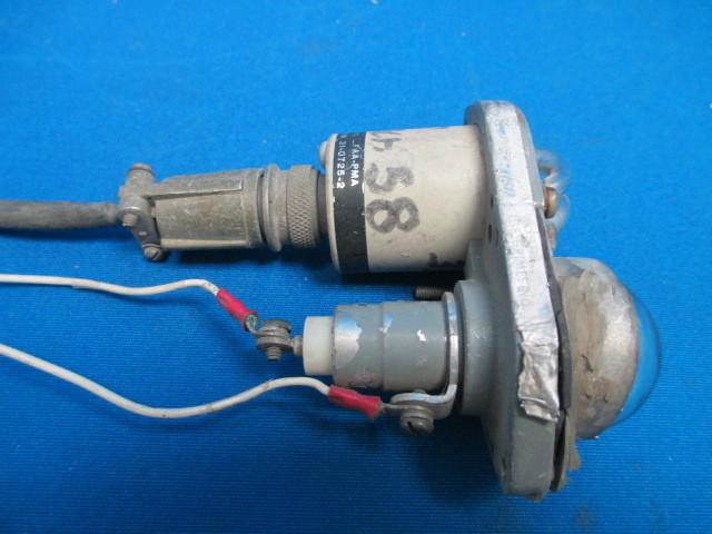 Hoskins Grimes Rear Position Light P/N: 31-0725-2 (6943), US $69.99, image 2