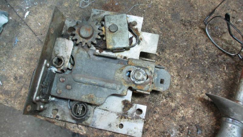 1936 packard standard 8 sedan lf door latch suicide door