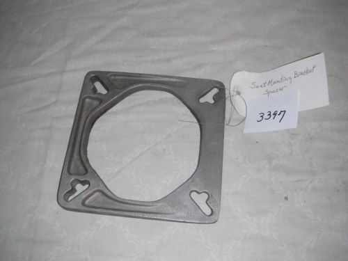 Seat mounting bracket/spacer (3397)