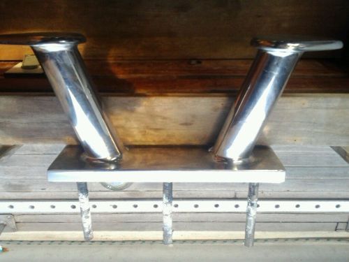 Marine stainless steel cleat super heavy duty off super yacht.