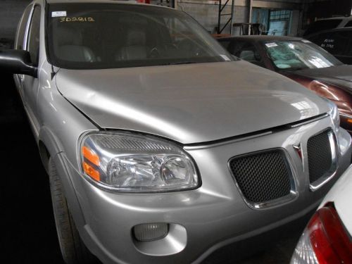 05 uplander info-gps-tv screen display and player w/rear ac opt c69 480437