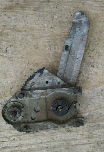 Oem 1968-1969 chevrolet chevelle 2 hoor hardtop rear quarter window regulator rh