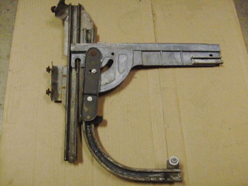 1968 1969 amc javelin door glass guide bracket channel