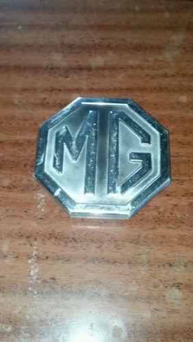 Vintage metal mg 3 pin emblem driver quality