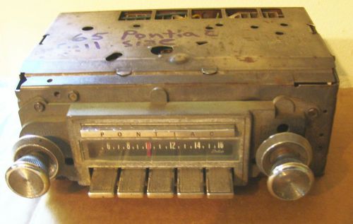 65 1965 pontiac radio full size cars