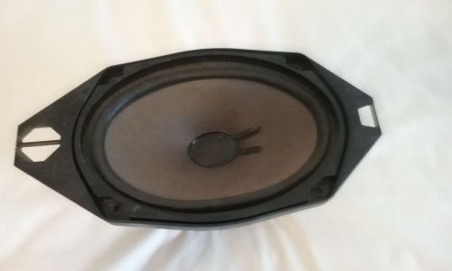 2- bose 6 x 9 amplified woofers. cadillac eldorado - 1997.