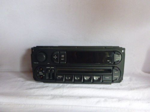 02-07 dodge chrysler jeep radio cd faceplate p05091888aa f4111