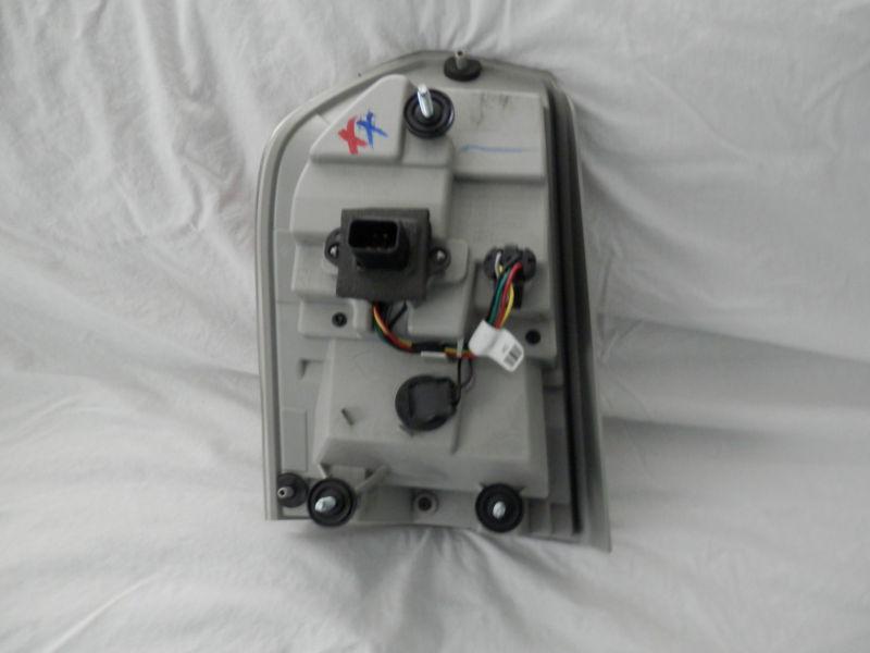 chrysler 300 tail light, US $8.00, image 2