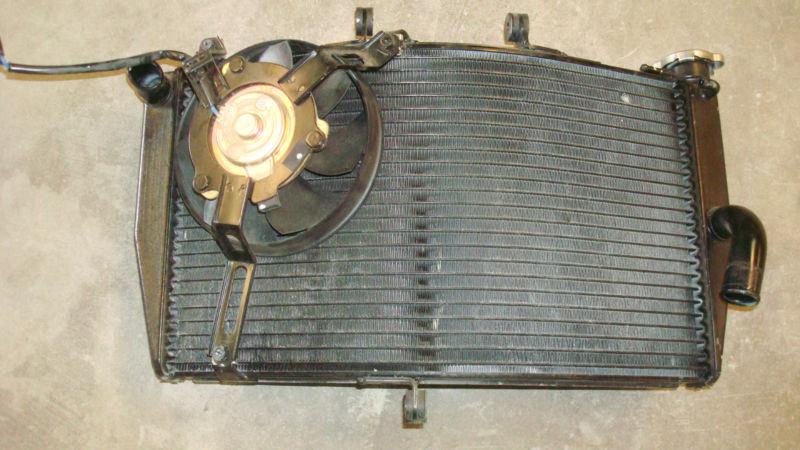 04 05 cbr 600rr radiator