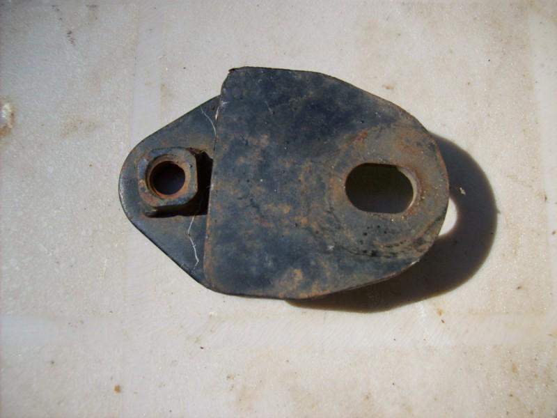 1985-86 yamaha tri z 250 exhaust hanger mount bracket 1986 85 ytz250 ytz wheeler