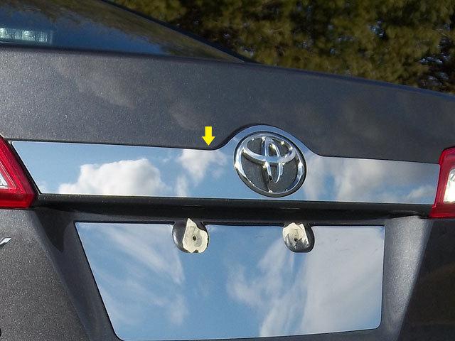 2012-2013 toyota camry 1pc license bar trim, qaa lb12130, upmyride 12 13