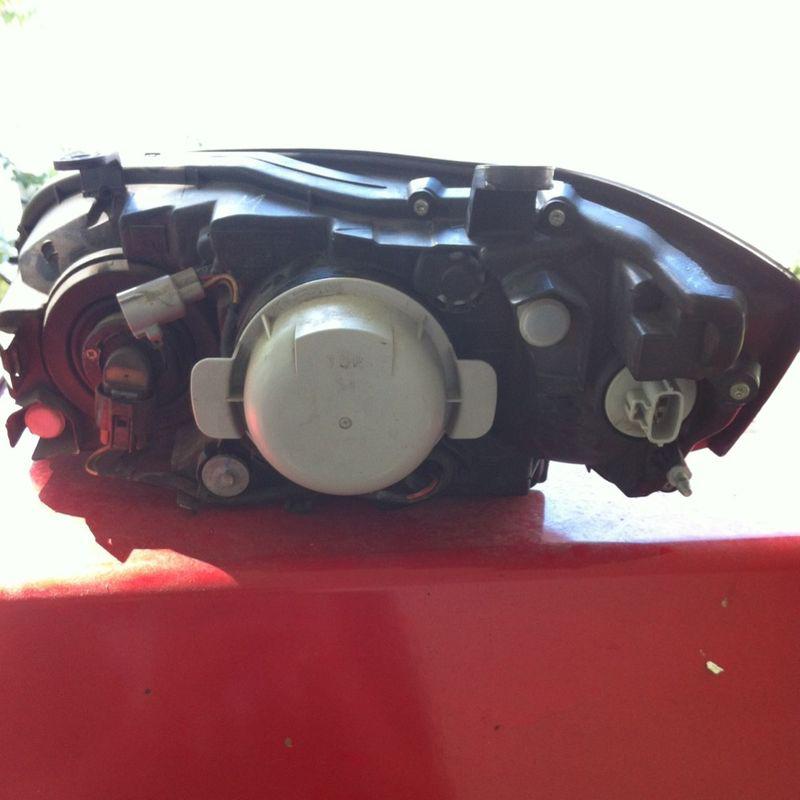 2006-07 Subaru Legacy Passenger Side Headlight OEM, US $78.88, image 2