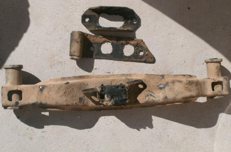 1992 ford mustang gt 5.0l 4 speed automatic aod transmission crossmember